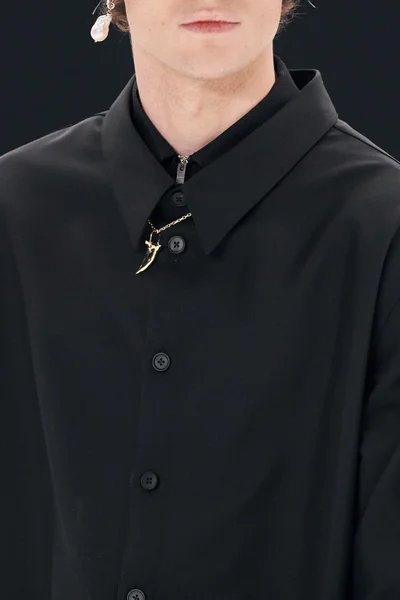 Look 18